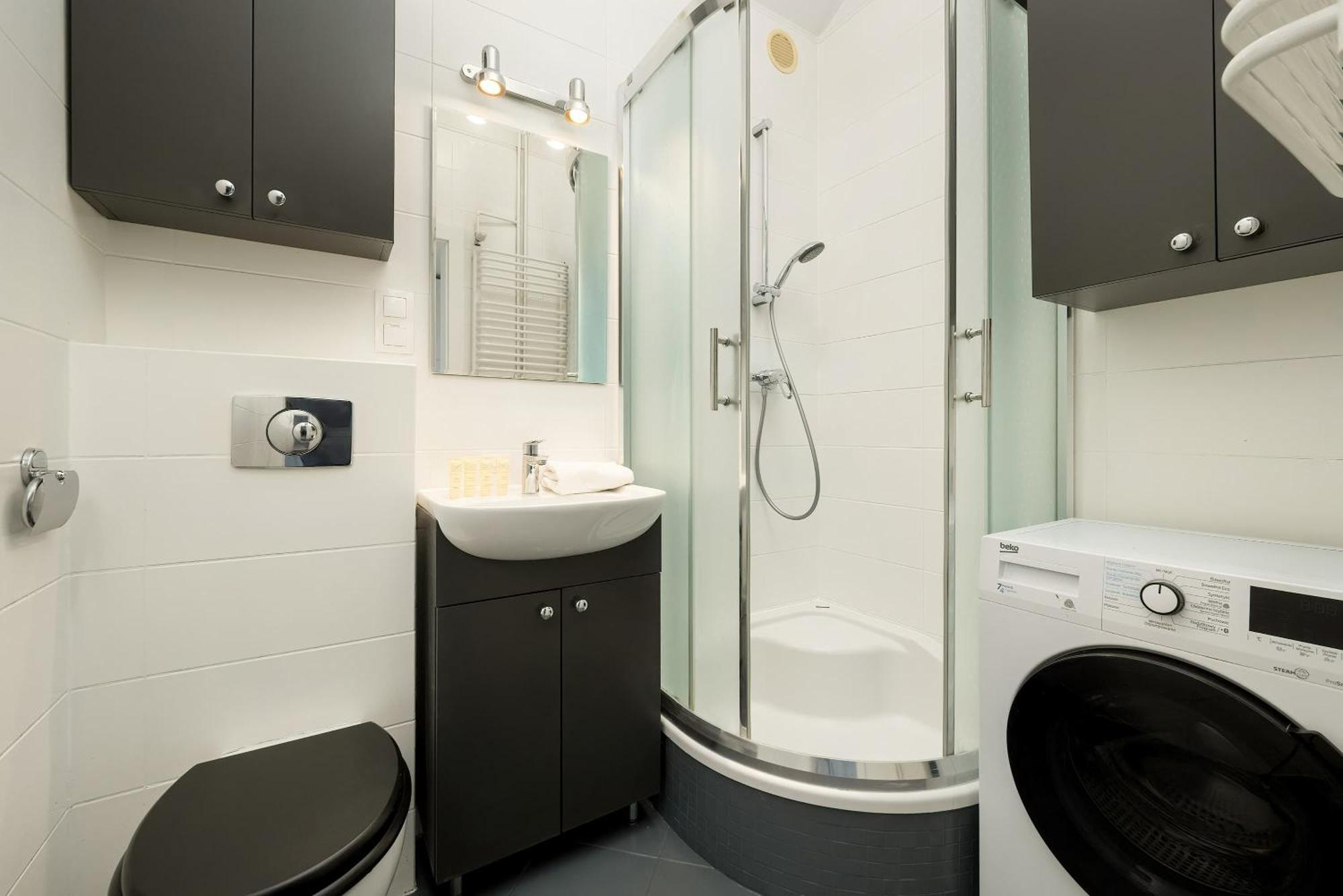 Pawlowa Stylish Apartment With Balcony & Home Office Wroclaw By Noclegi Renters Екстер'єр фото