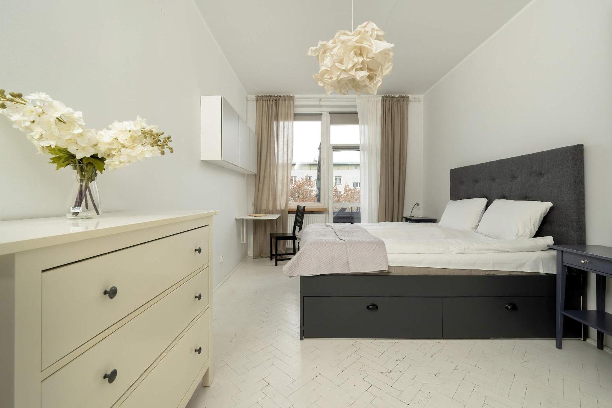 Pawlowa Stylish Apartment With Balcony & Home Office Wroclaw By Noclegi Renters Екстер'єр фото
